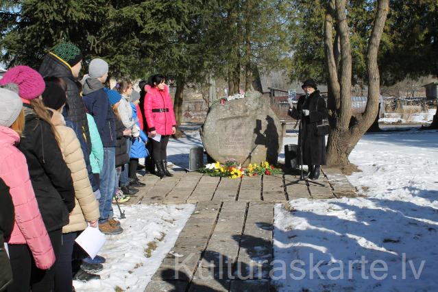 Represēo pasākums pie piemiņas akmens ''Akmenī iecirstās asaras"'24.03.2016